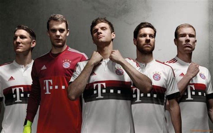 2014 Soccer - Bayern Munich Press Conference at Landmark Hotel in London - February 17, 2014