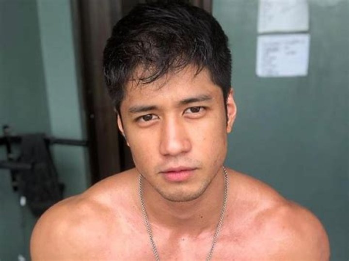 Aljur Abrenica acted in Sosy Problems