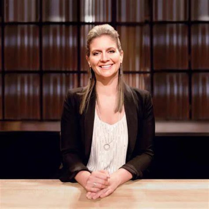Amanda Freitag height