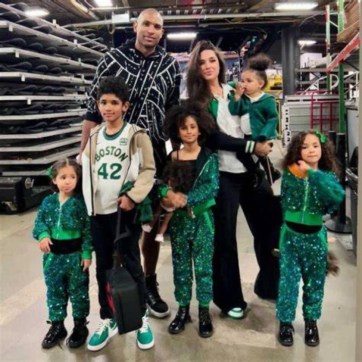 Amelia Vega