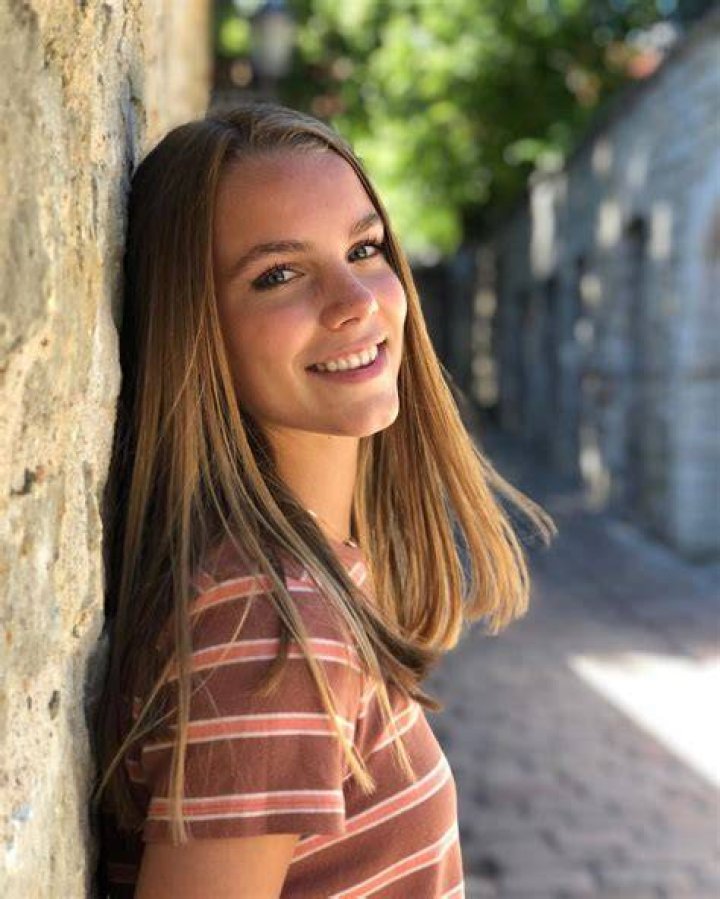 Anna Shumate Instagram debut