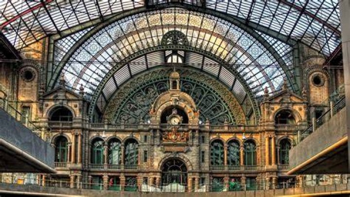 Beautiful Train Stations Sao Bentao