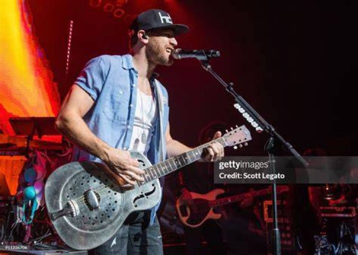 Chase Rice Performs Concert in 2019