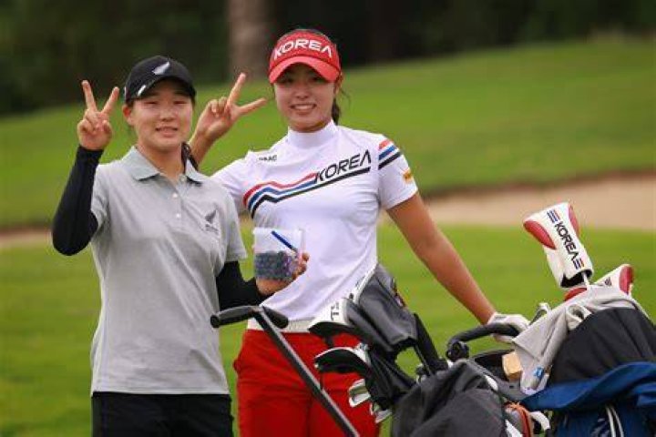 Choi Eun-Seo featured in Red Eye