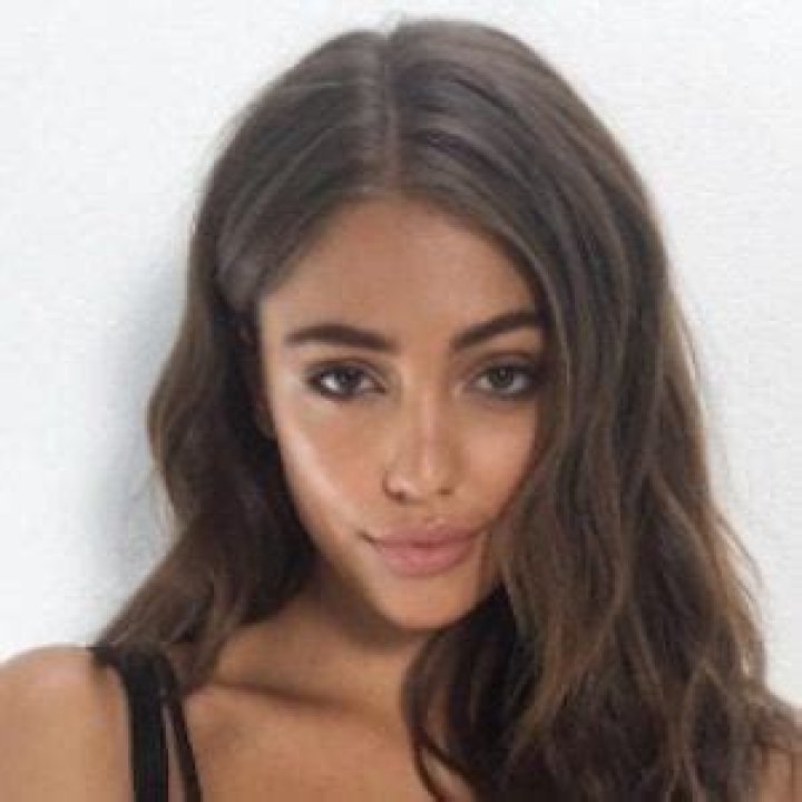 Clara Wilsey is famous for playing Kimmy Stitcher in Tall Girl and Tall Girl 2