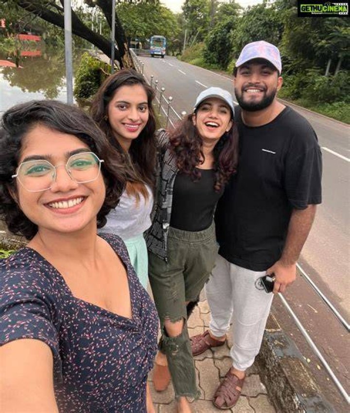 Deepa Thomas Family, Siblings (Nationality & Ethnicity)