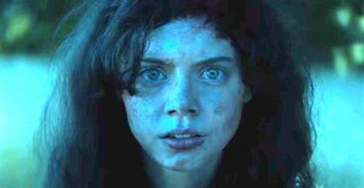 Elizabeth Scopel was seen in Skin the Wire short movie