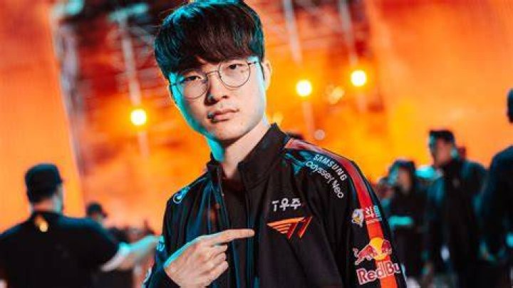 Faker's Youtube channel