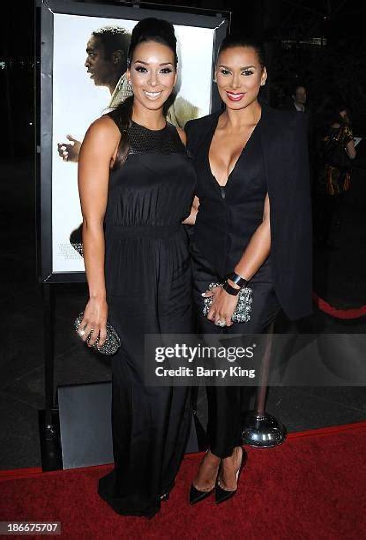 Gloria Govan with her sister Laura Govan