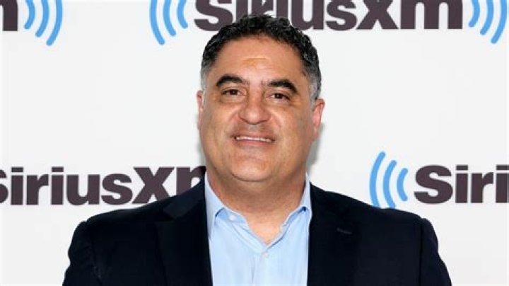 How tall is Cenk Uygur