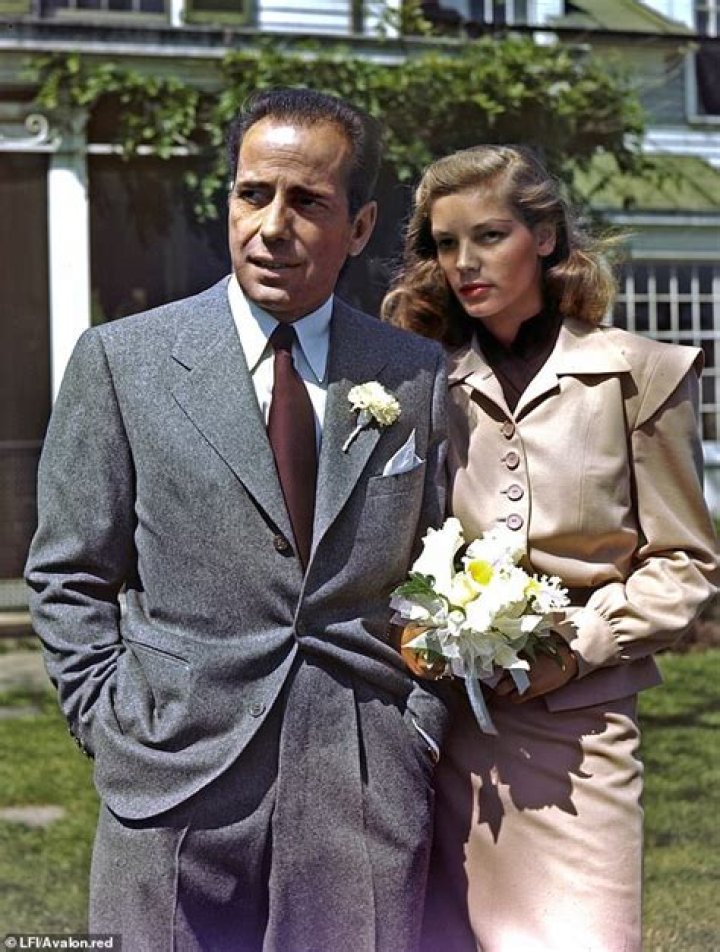 How tall is Lauren Bacall