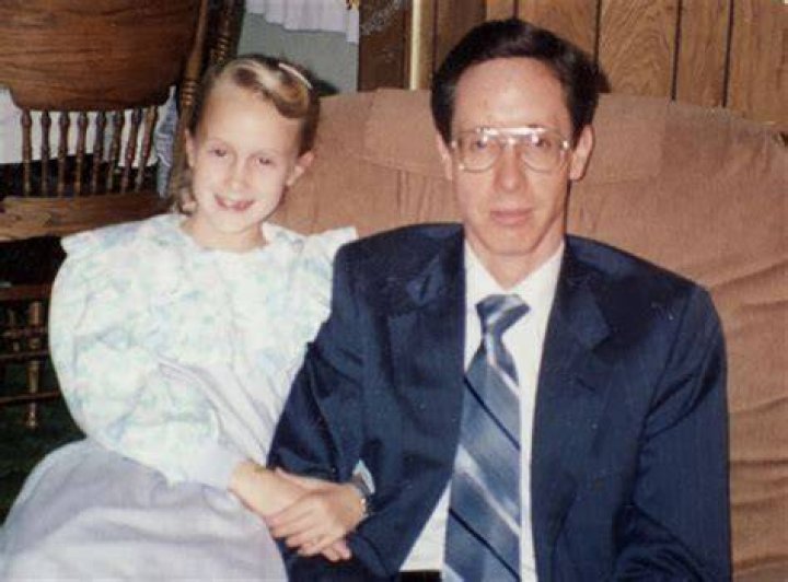 Is Ammon Bundy LDS? Everything On Wife And Family