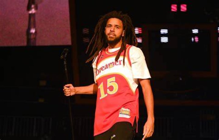 J Cole Called Out For Transphobic Bars On 