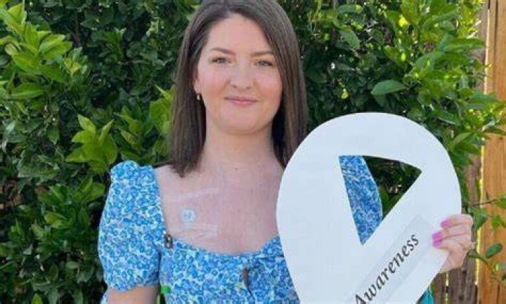 Jenny Apple biography