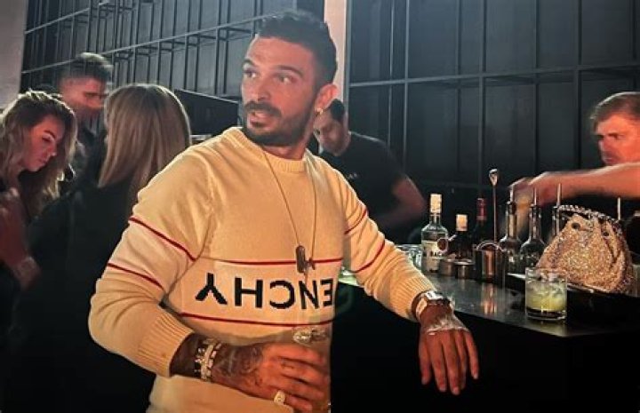 Julien Tanti with his friends