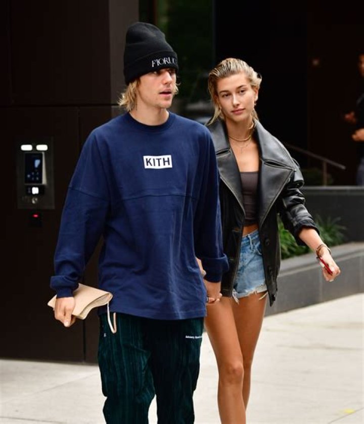 Justin Bieber and Hailey Baldwin Selfie in Tokyo