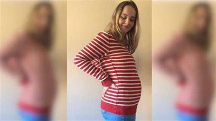 Keely Favell Pictured With Cyst