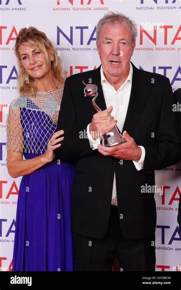 Lisa Hogan and Jeremy Clarkson spotted kissing each other on the street