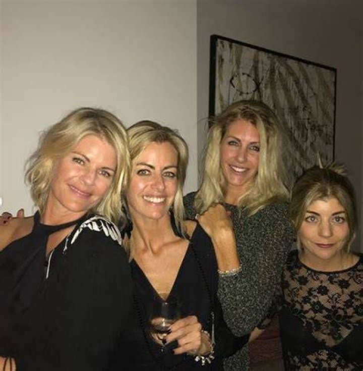 Lisa Hogan with her siblings
