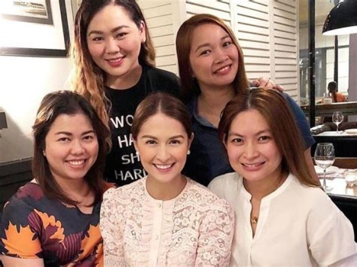 Marian Rivera and her friends