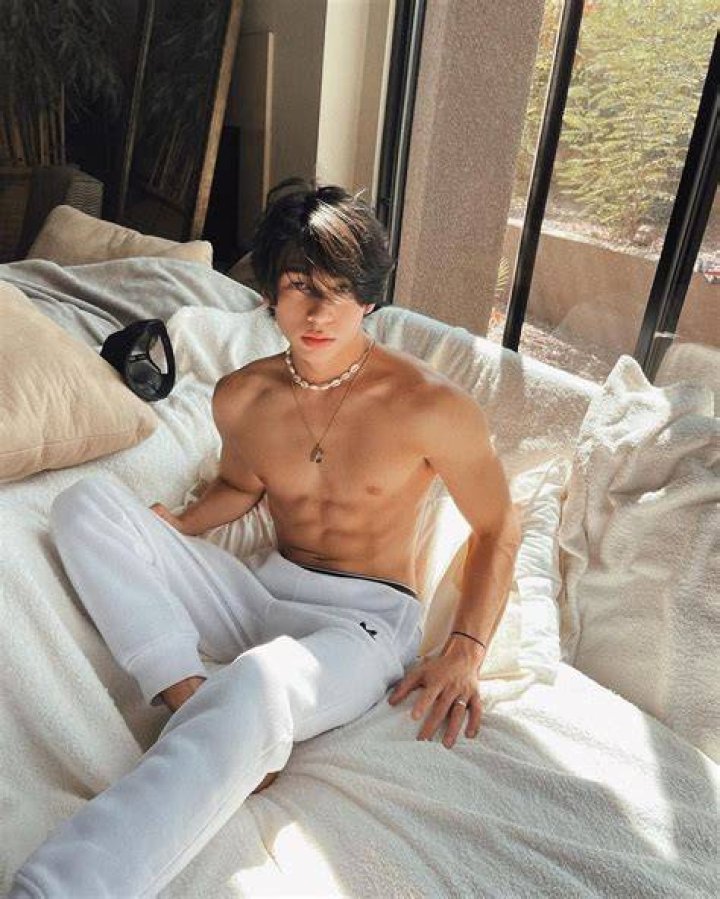 Oliver Moy net worth