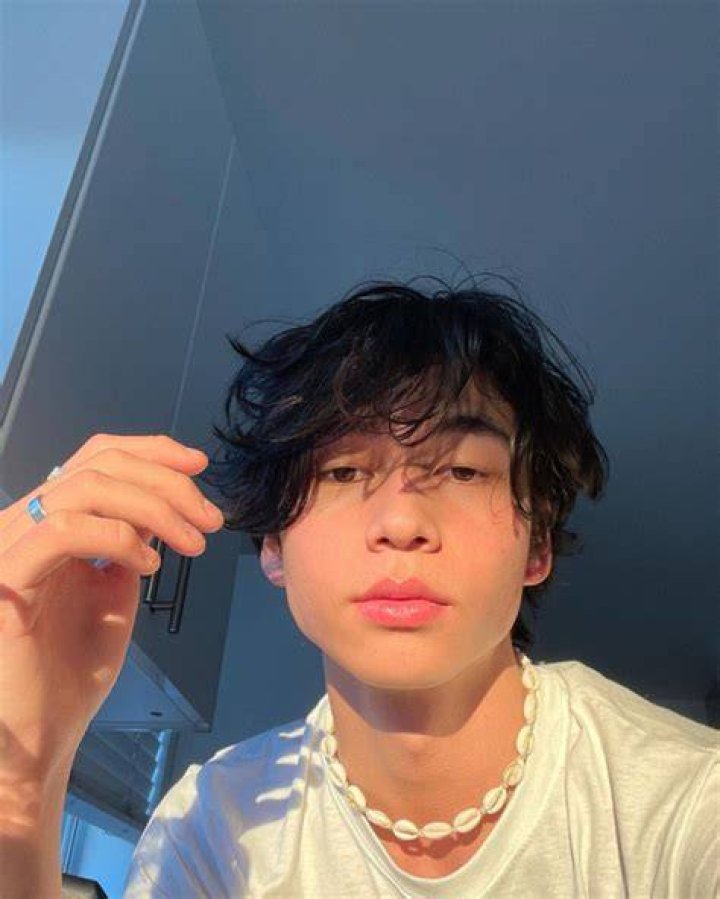 Oliver Moy wiki