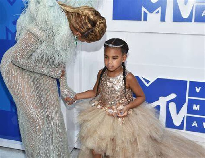 Rihanna & Blue Ivy Carter Reunite At Rams Game As JAY-Z Snaps Photos