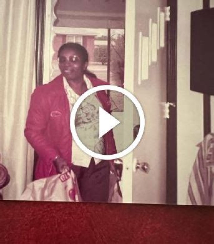 Roslyn Singleton mother