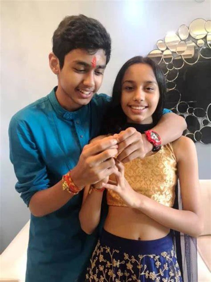 Rudhraksh Jaiswal with his co-actor