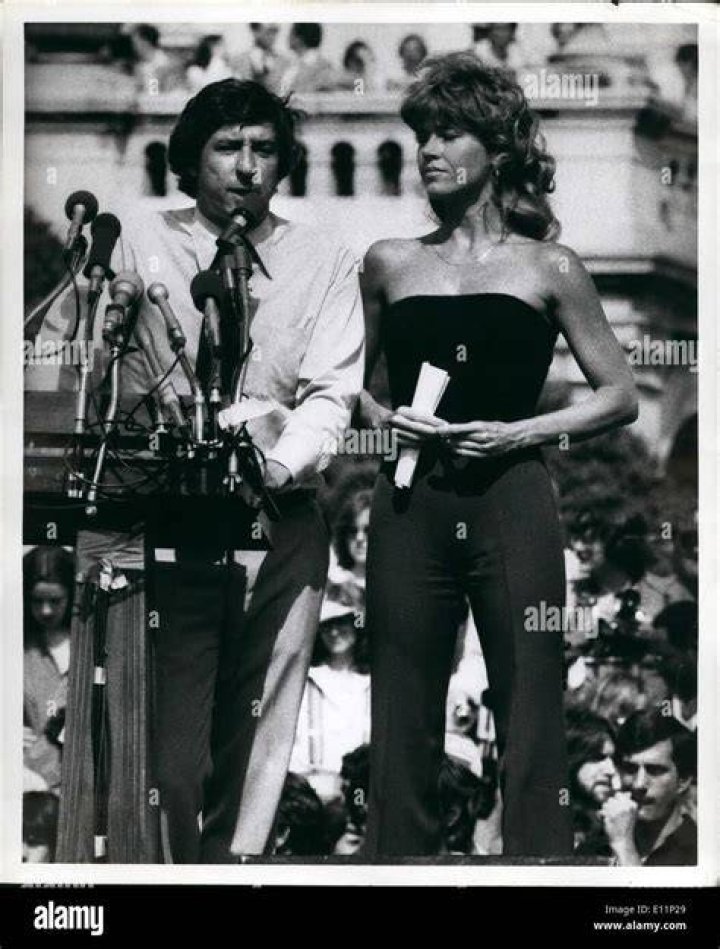 Tom Hayden And Jane Fonda