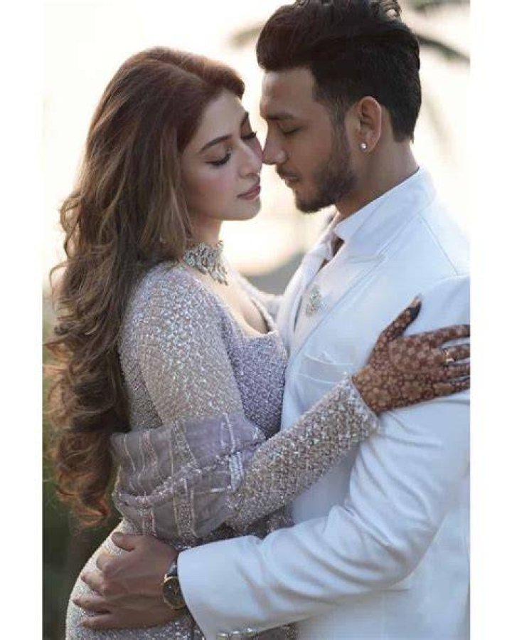 Vikas Parashar got engaged to Sonarika Bhadoria
