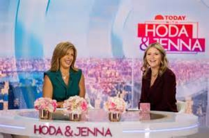 What is the age difference between Hoda and Jenna?