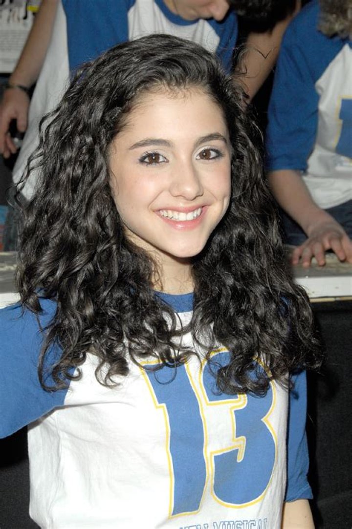 Young Ariana Grande